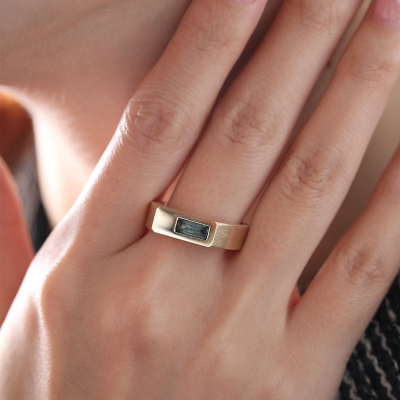 14K Yellow Gold Bezel Baguette Natural Emerald Ring