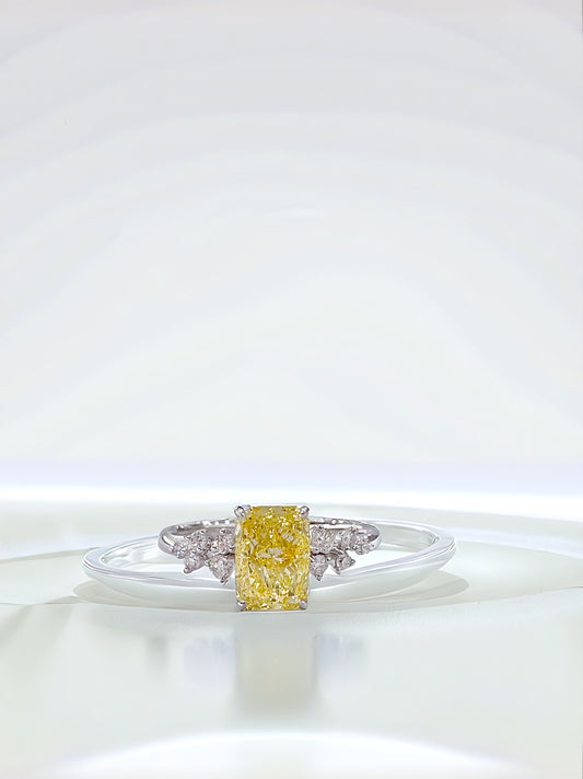 18K White Gold  Radiant Cut Yellow Lab Diamond Side stones Ring