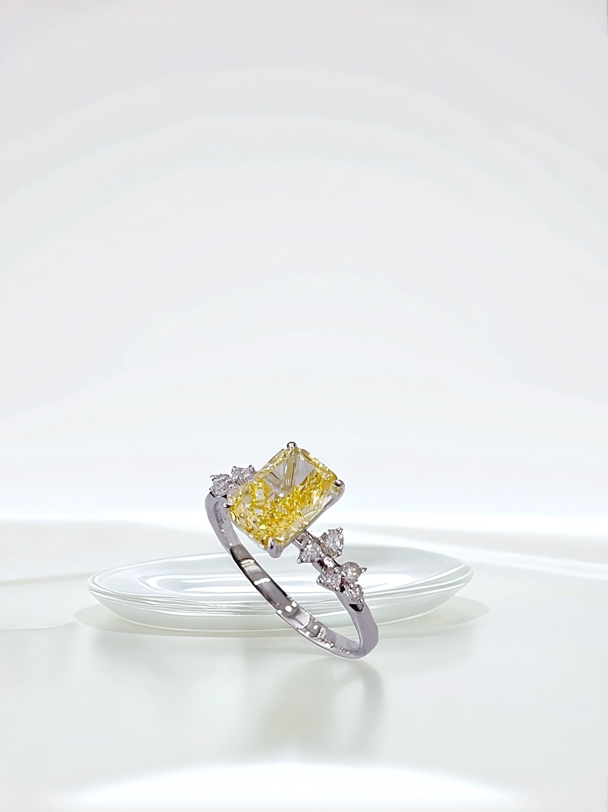18K White Gold  Radiant Cut Yellow Lab Diamond Side stones Ring