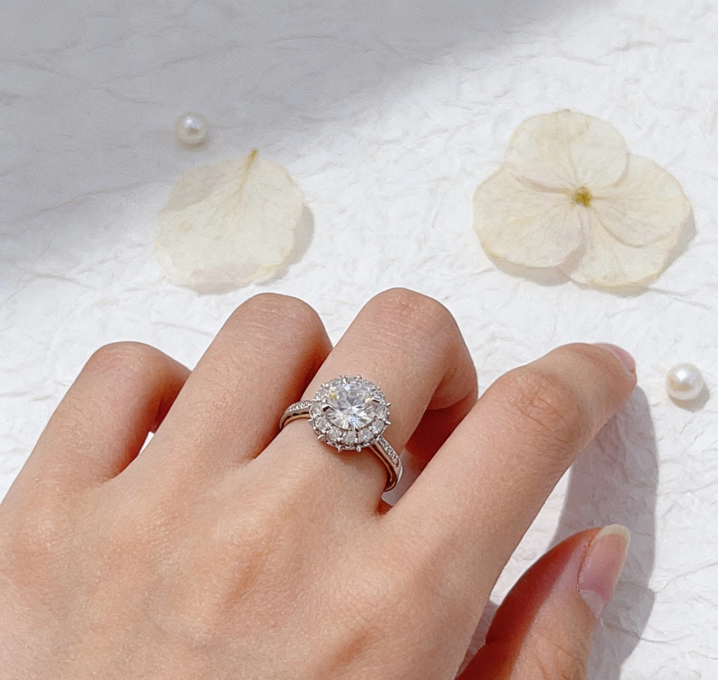 18K White Gold Lab Grown White Diamond Pave Setting Ring
