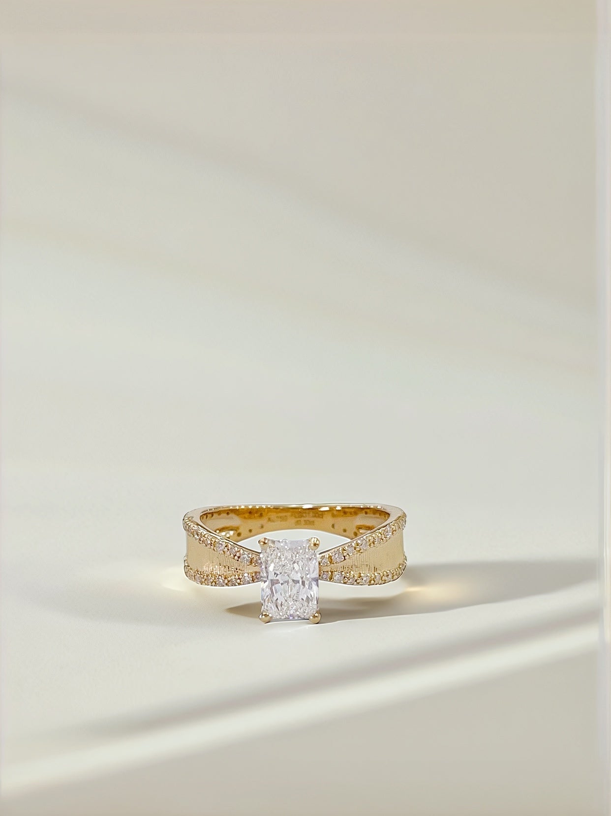 18K Gold White Lab Diamond Radiant Cut Brushed Vintage Ring