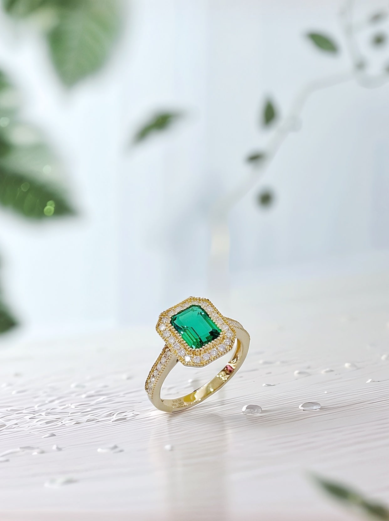 18K Yellow Gold Lab Emerald Vintage Halo Ring