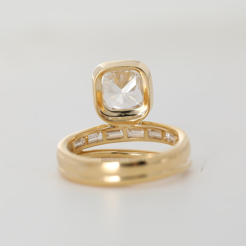 18K Yellow Gold 2.35ct Cushion Cut Lab Diamond Ring
