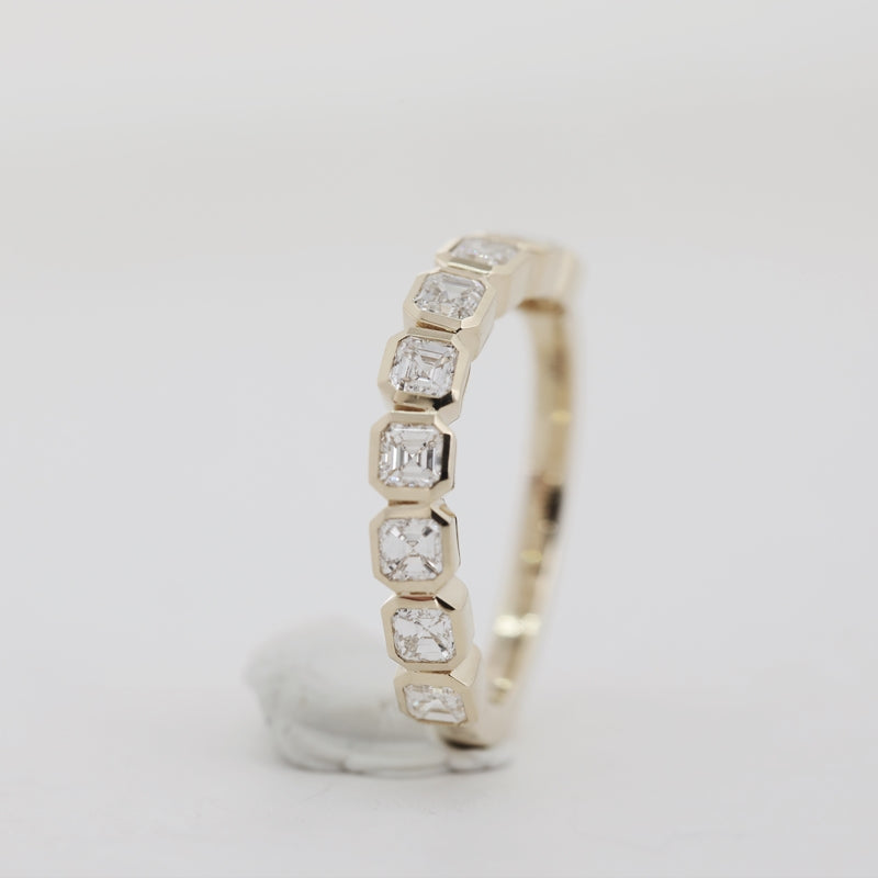 2.5mm Bezel-Set Asscher Cut Diamond Eternity Band