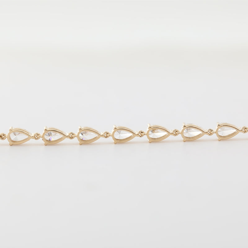 18K Yellow Gold 1.59ct Pear Cut Lab Diamond Tennis Bracelet