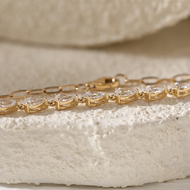 18K Yellow Gold 1.59ct Pear Cut Lab Diamond Tennis Bracelet