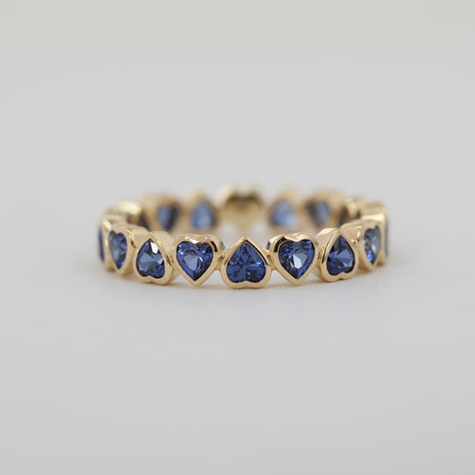 18K Yellow Gold 3*3mm Lab-Grown Cornflower Sapphire Heart Eternity Band