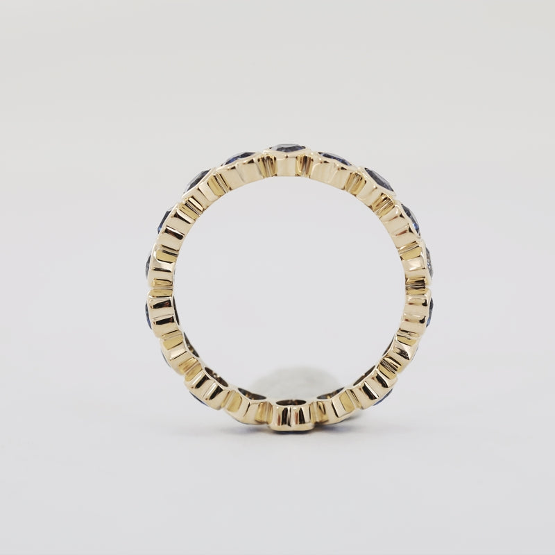 18K Yellow Gold 3*3mm Lab-Grown Cornflower Sapphire Heart Eternity Band