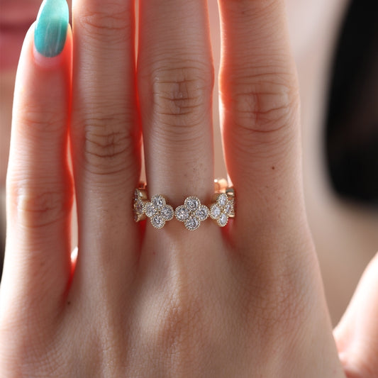 10K Yellow Gold 2.27ct Round Lab Diamond Clover Eternity Band