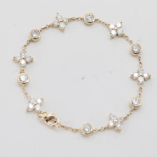 18K Yellow Gold 1.72ct Round Lab Diamond Clover Bracelet