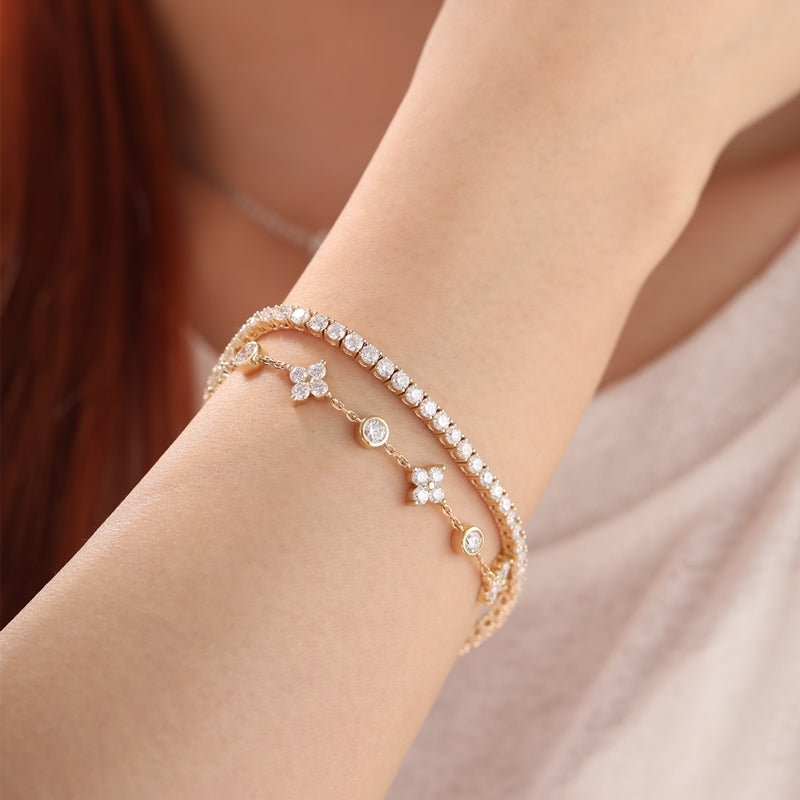 18K Yellow Gold 1.72ct Round Lab Diamond Clover Bracelet