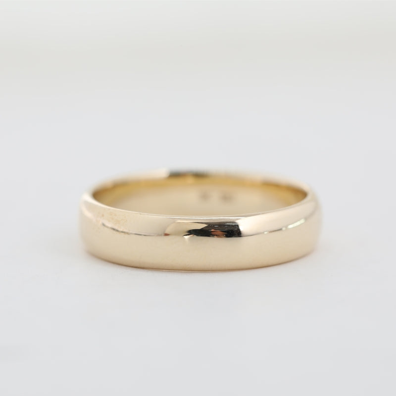 Men's Classic Plain 9K Yellow Gold Band