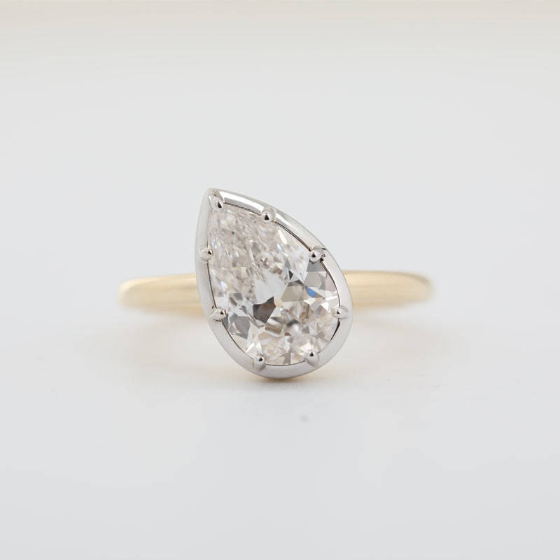 14K Yellow Gold + PT950 2.53ct Pear-Shaped Lab Diamond Solitaire Bezel Setting Ring
