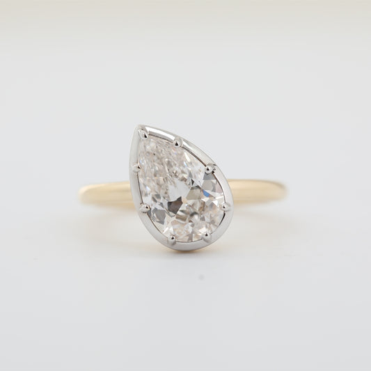 14K Yellow Gold + PT950 2.53ct Pear-Shaped Lab Diamond Solitaire Bezel Setting Ring