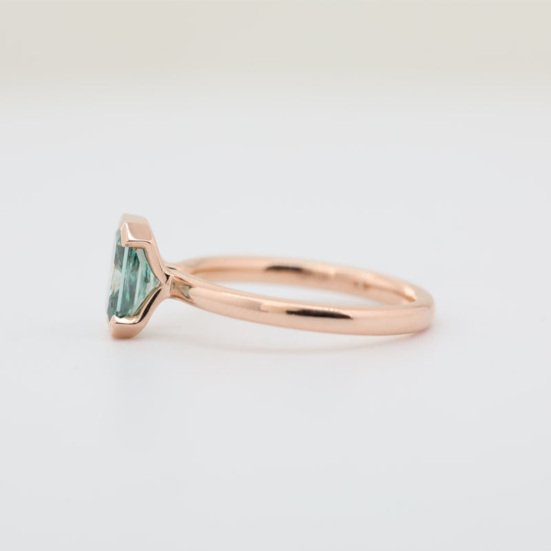 10K Rose Gold 1.53ct Radiant-Cut Green Lab Diamond Half Bezel Setting Solitaire Ring